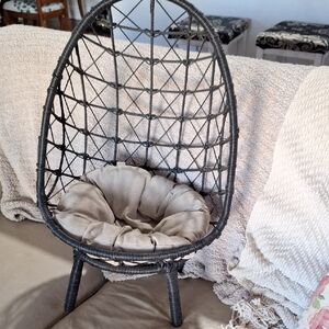 Black Wicker Egg Chair for yout pet.